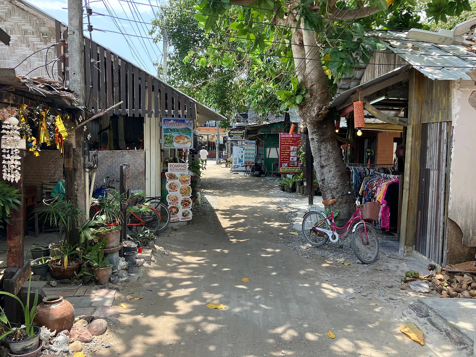 A street in Ao Loh Bakao